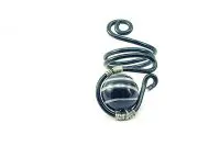 Bague perle et fil d'alu noirs- Collection Agathe