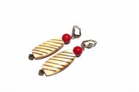 Boucles d'oreilles en corne et corail